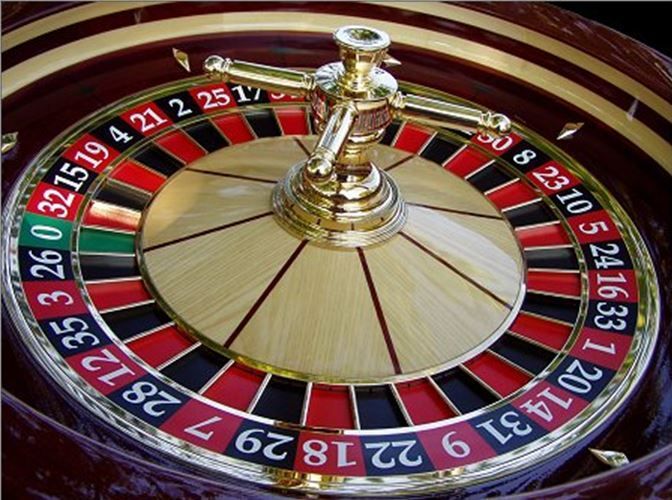 9 Line Slot کھلاڑیوں کے لیے لائیو کیسینو سیکشن